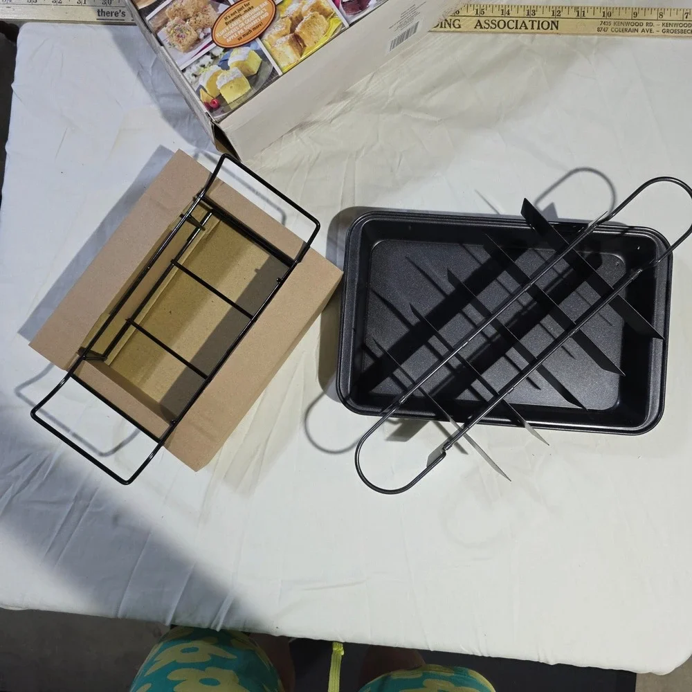 Perfect Brownie Pan Set As Seen On TV Non-Stick Baking Pan with Divider 18 Slice